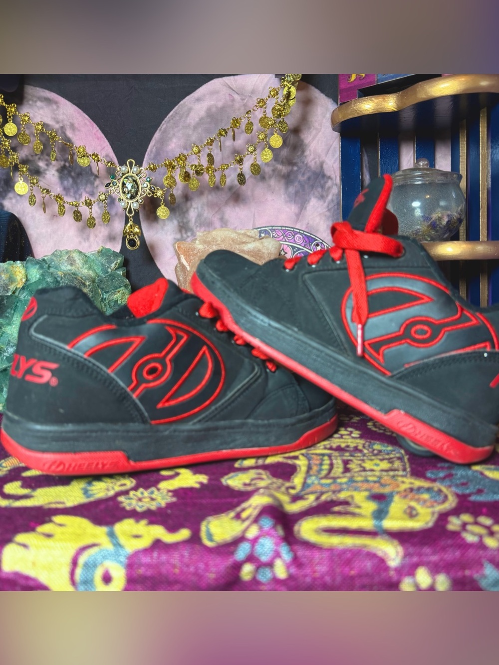 Black & Red Heelys Sneakers Youth Size 4